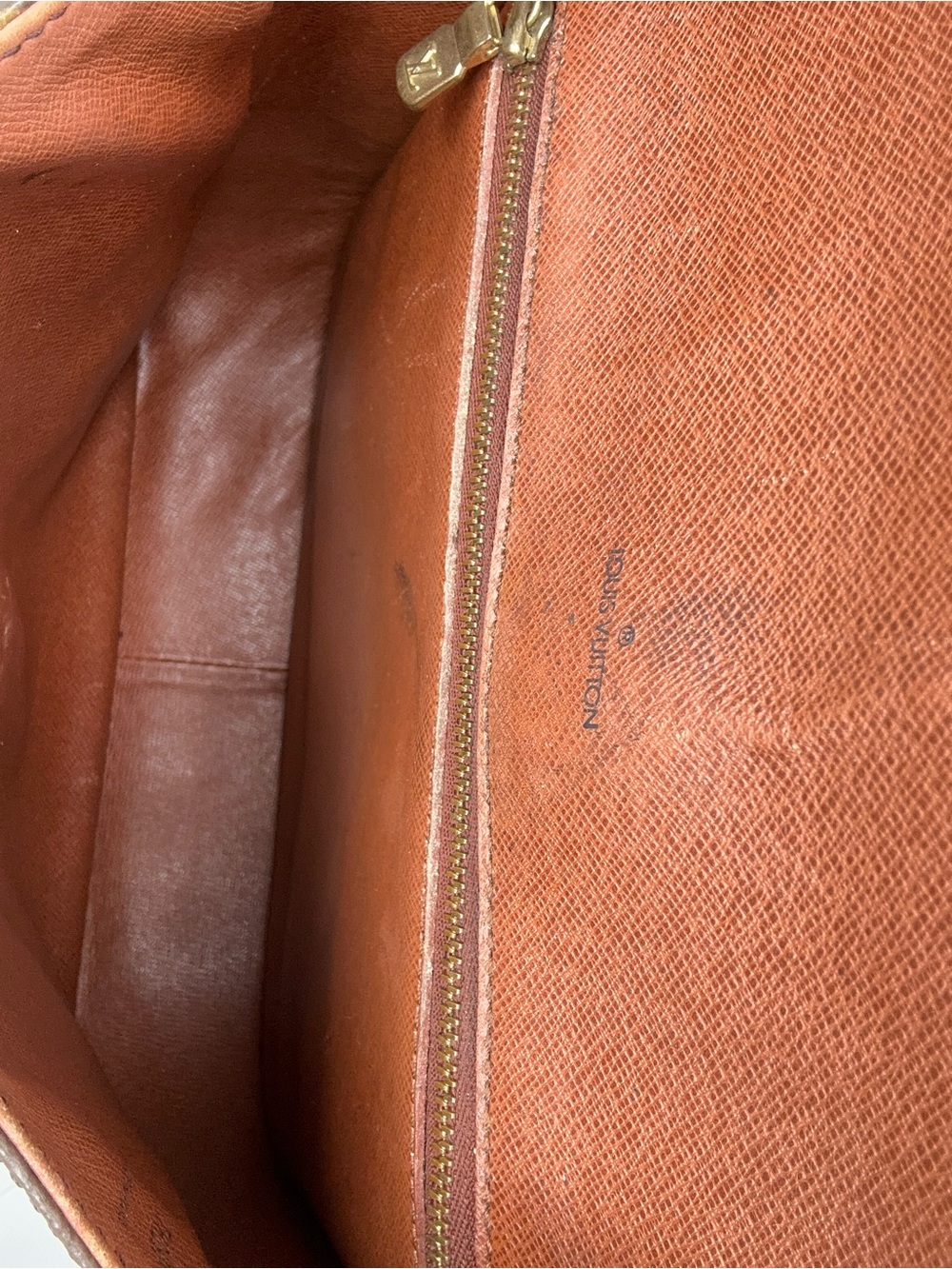 Louis Vuitton Monogram Saint Cloud GM Shoulder Bag with COA 1991 TH0931 - Picture 12 of 17